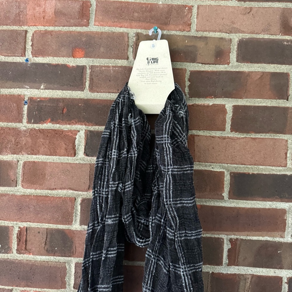 Quagga Green Label Plaid Black Scarf New With Tag - Picture 8 of 10